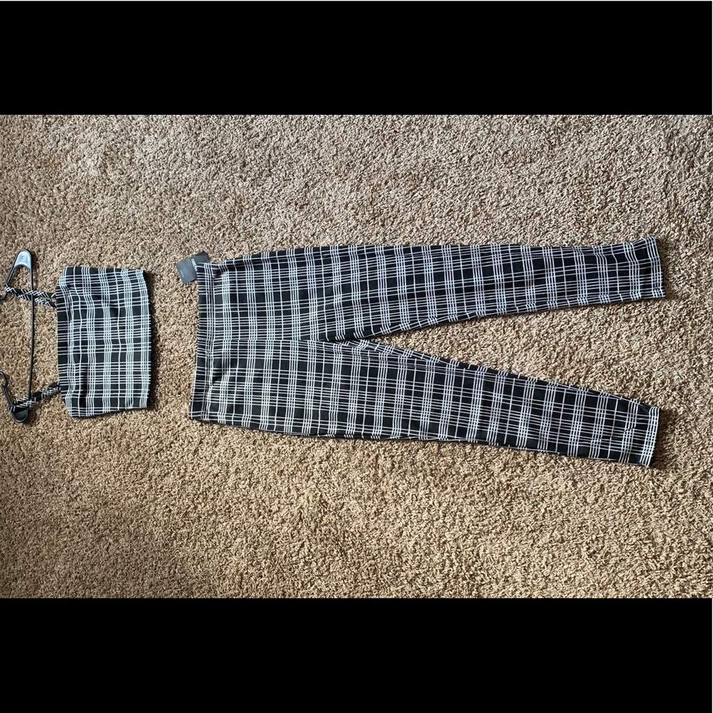 Two piece pants/top set
